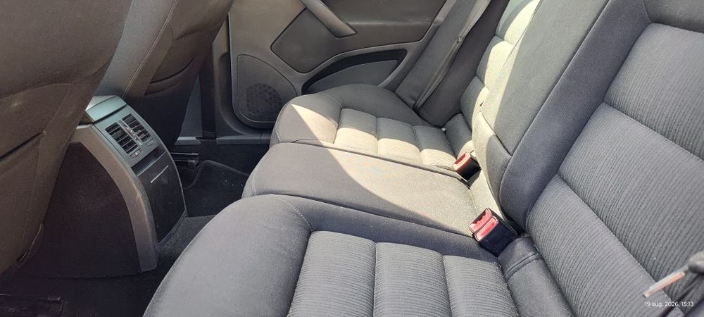 Skoda Octavia 2 ELEGANCE 2006, dublu climatronic,navigație,1,6 FSI, benzina,euro4,115cp 238133km =2900 euro neg.