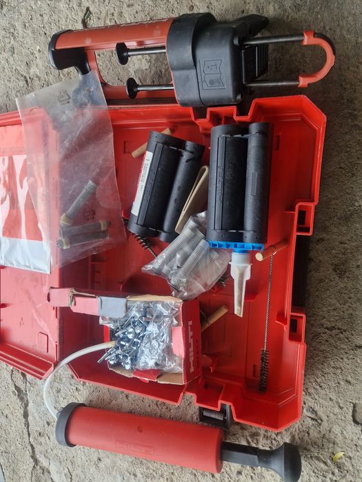 Pistol ancora chimica