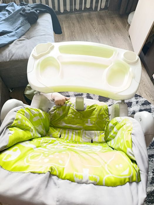 Продам стульчик для кормления