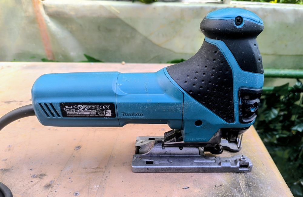 прободен трион  Makita 4351FCT /720 W/