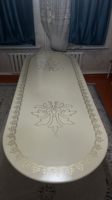 Стол сатамын бағасы 150.000тг. Саудасы бар