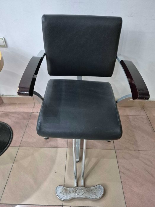 парикмахерские кресла б/у