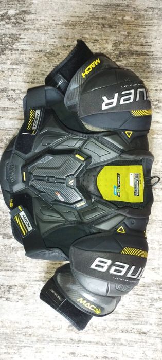 Хоккейный нагрудник Mach bauer