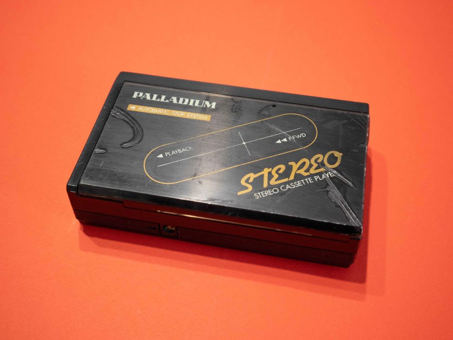 PALLADIUM Stereo Walkman 1970 ретро касетофон работещ