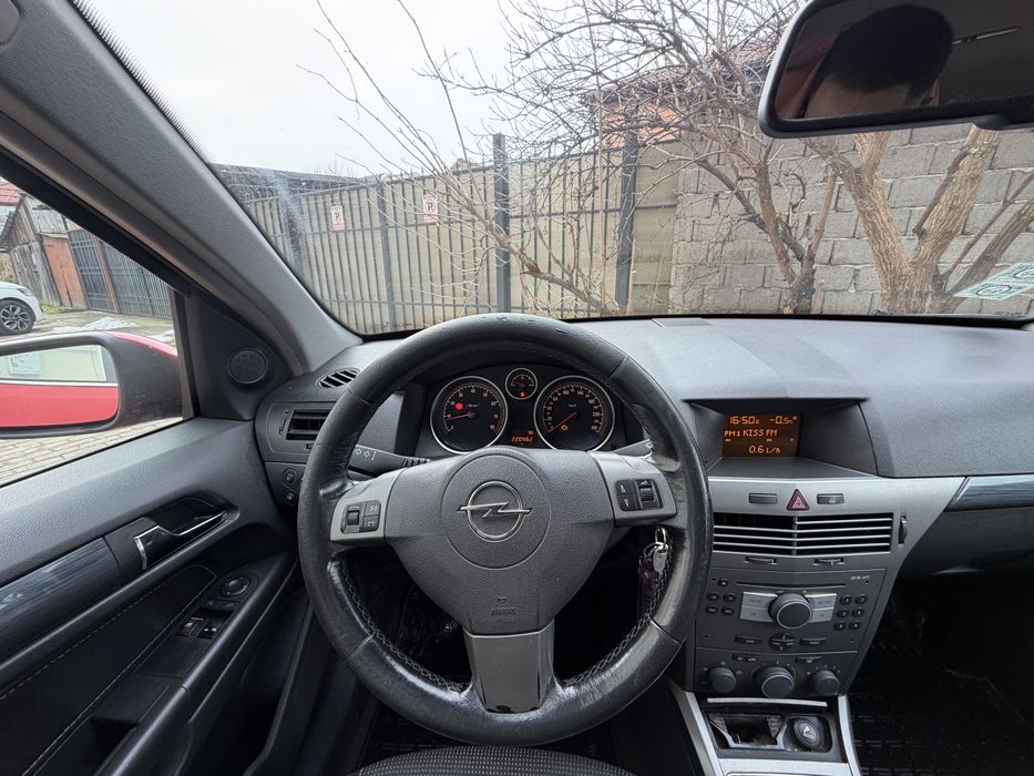 Vând Opel Astra H 1.4 benzină