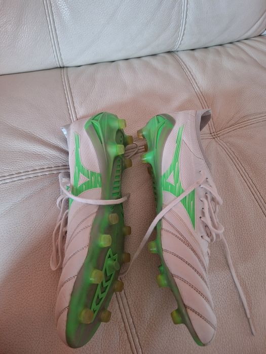 Футболни обувки Mizuno