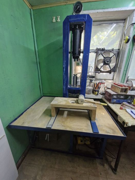 Гидравлический пресс на 20тонн