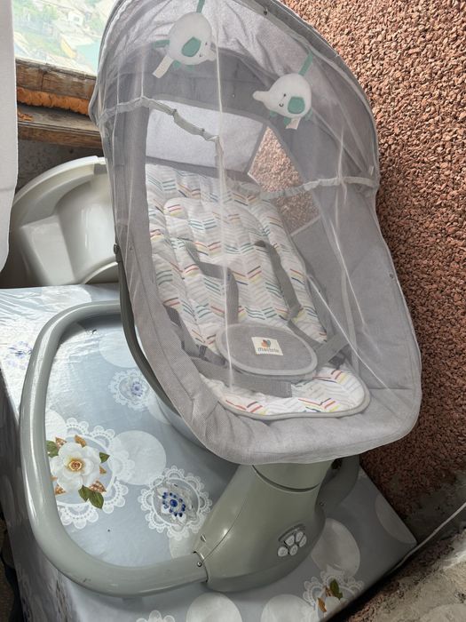 Продам шезлонг детский