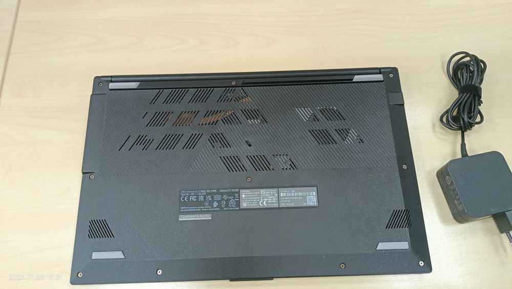 Продам ноутбук Asus Vivo book