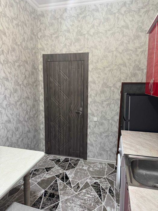 Квартира сотилади ислохат кизил дом 1 хонали