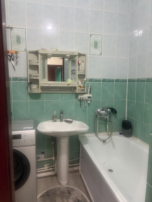 Продам 4 комнатную 104 кв в центре