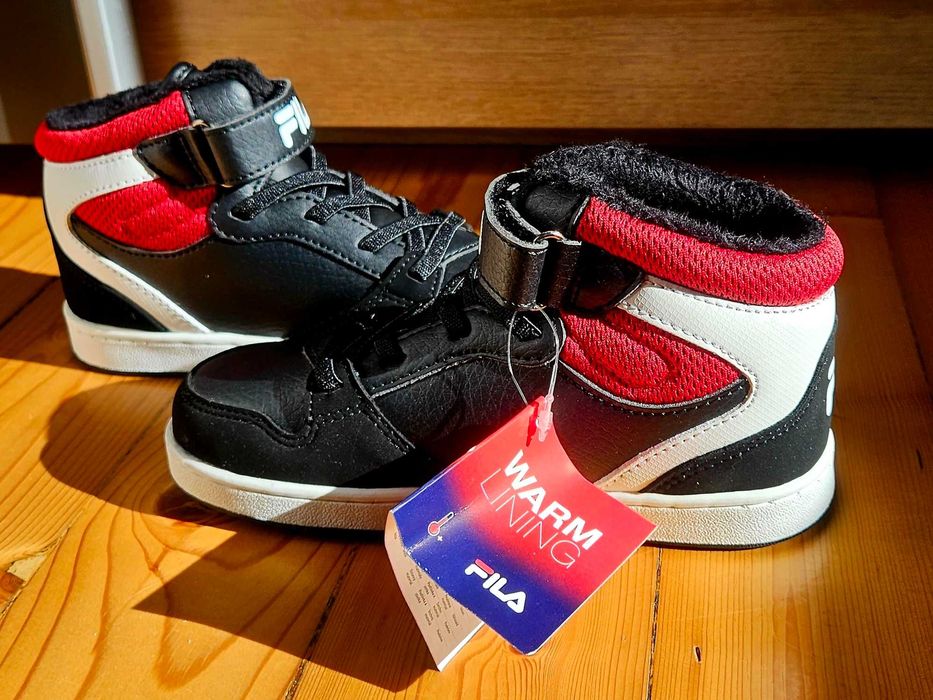 Чисто нови зимни маратонки с подплата Fila