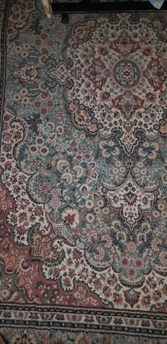 Продам шерстяной ковер Бельгия 2/3м