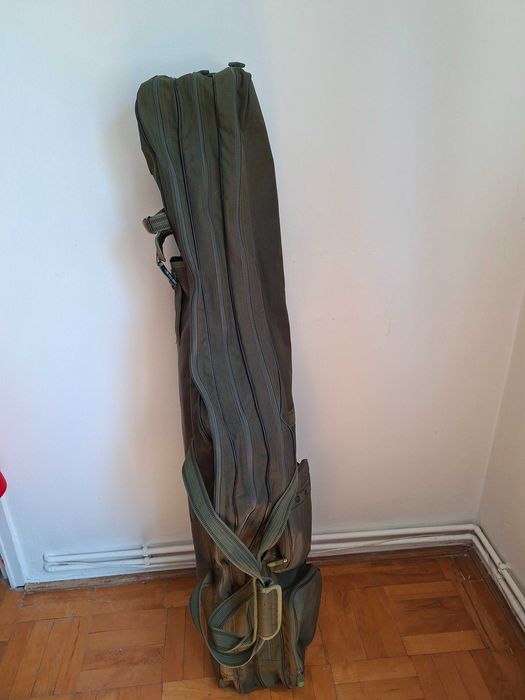 Lansete telescopice , mulinete și husa - stare perfectă