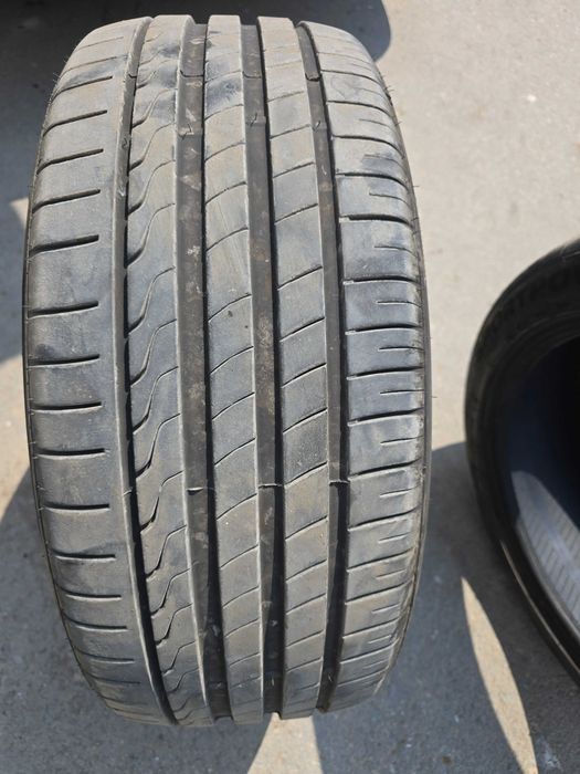 245 45 19 летни гуми