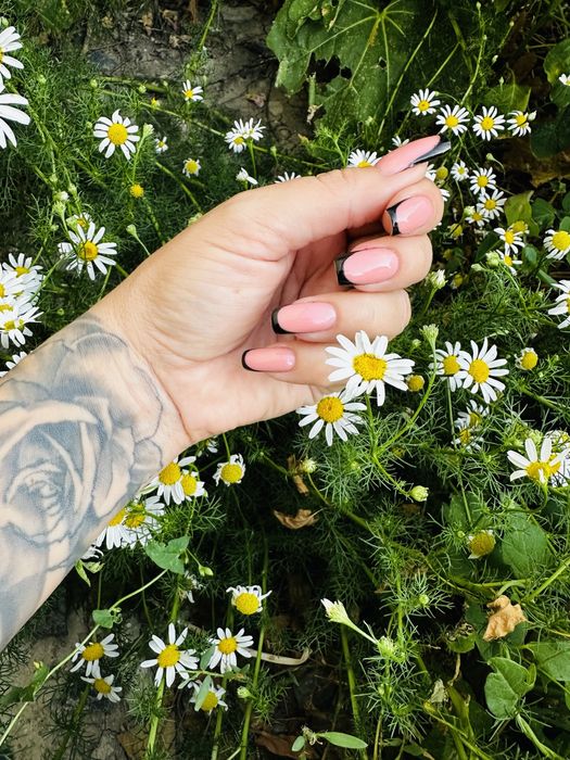 Маникюр выезд на дом