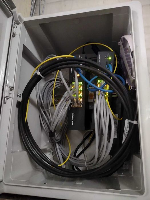 instalare control acces ,video interfon,camere supraveghere video