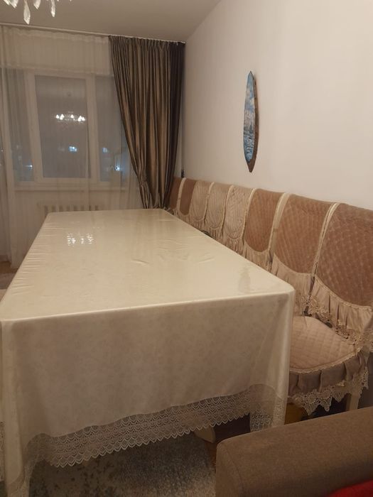 Стол для гостиной