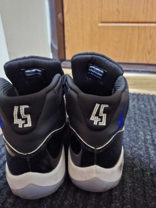 11 Jordan Blue black