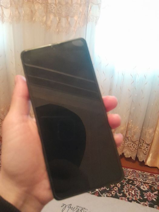 Xiaomi Redmi not 13 pro 4g 12/512  sotiladi