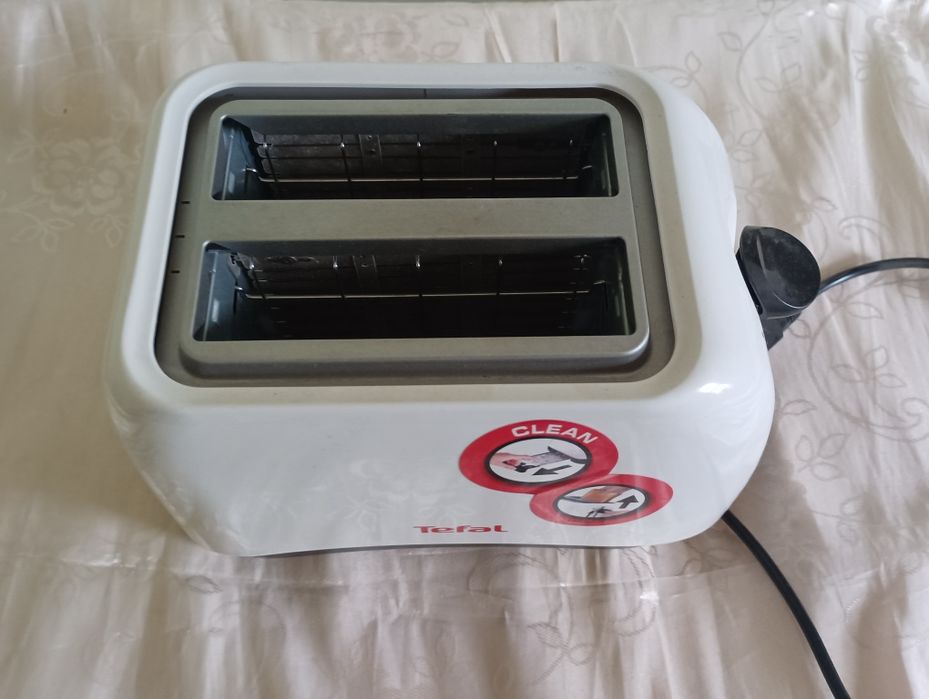 Продам Тостер Tefal.