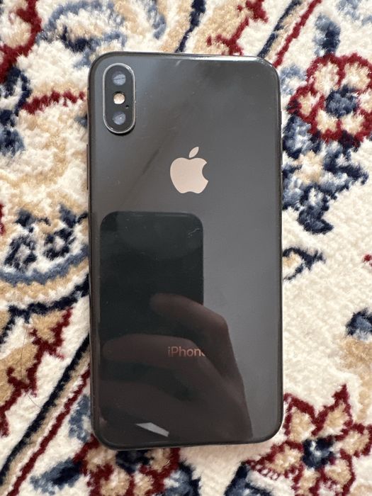 Продам iPhone xs