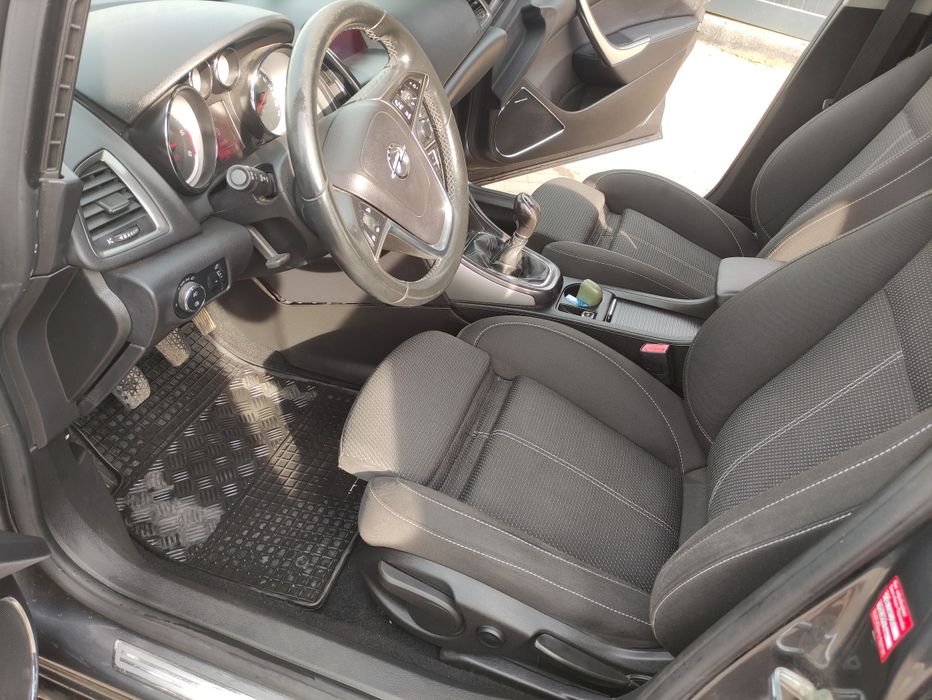 Opel astra j sport tourier, 1.7 diesel (125 hp), 2011, Euro5