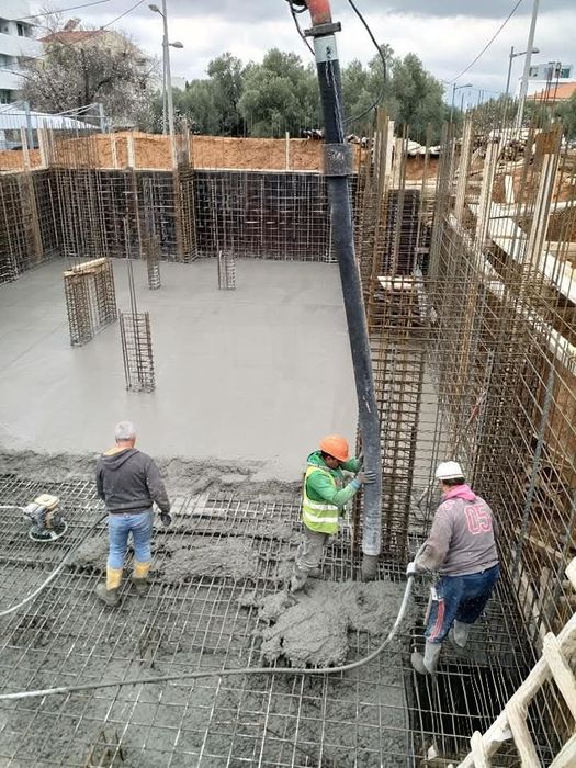 Oferta 135 Ron Beton Amprentat,elicopterizat,rampa intrare garaj,