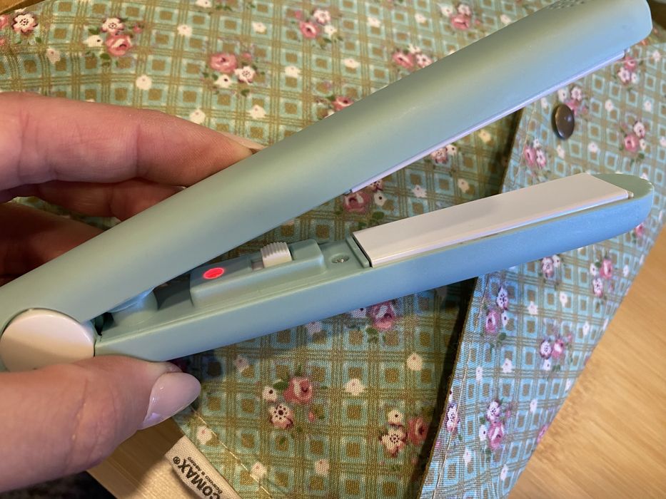 Аксесоари за Коса (Chanel, LV, Gucci и др) + Мини преса и Чантичка