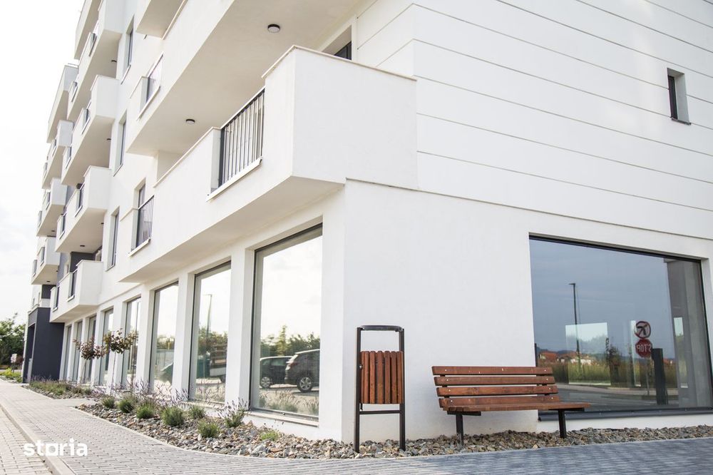 Spatiu Comercial Nou, vitrina mare, parcari + statii electrice SIBIU
