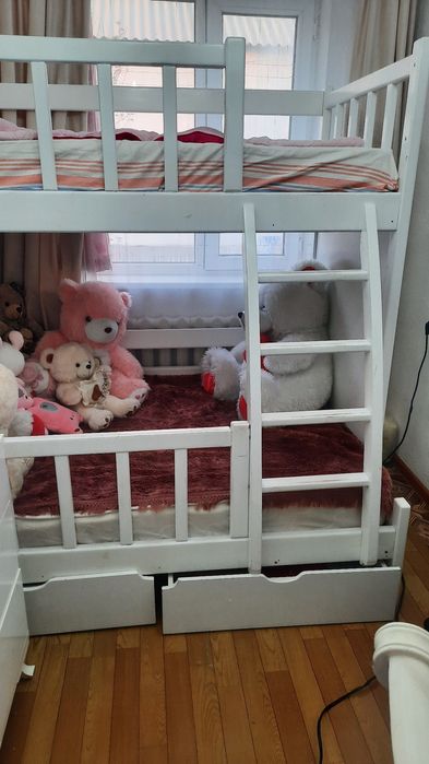 Кровать двухъярусная дерево