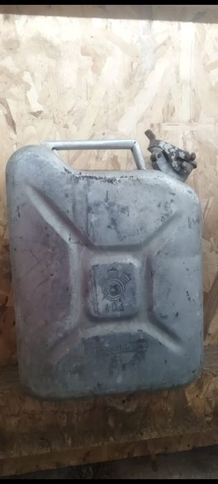 Канистра   продам