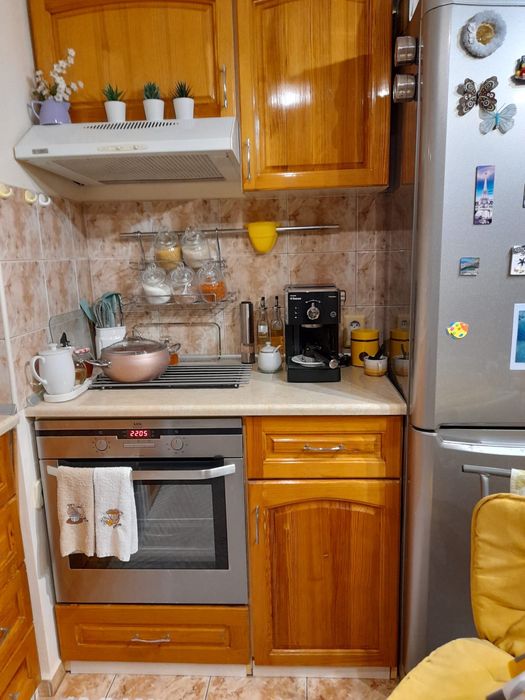 Кухненски шкафове с уреди