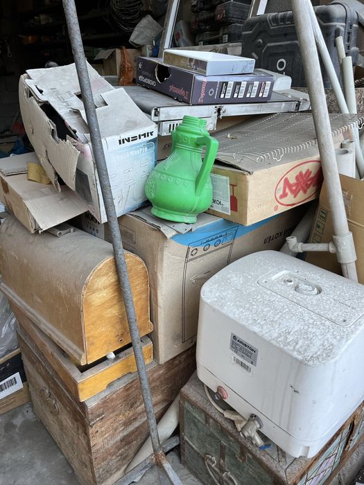 Продам разный хлам и вещи