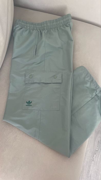 Брюки карго adidas