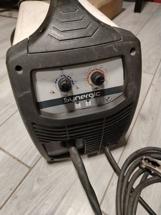 Vând aparat de sudat Mig Mag Telwin