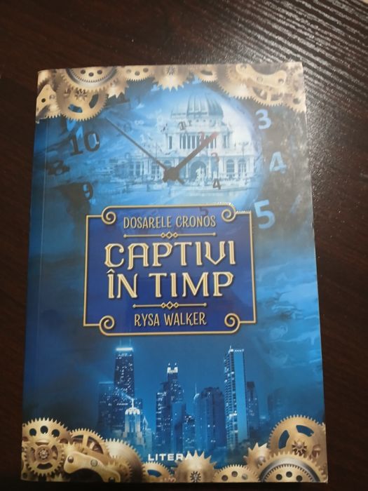 Vând cărți diverse