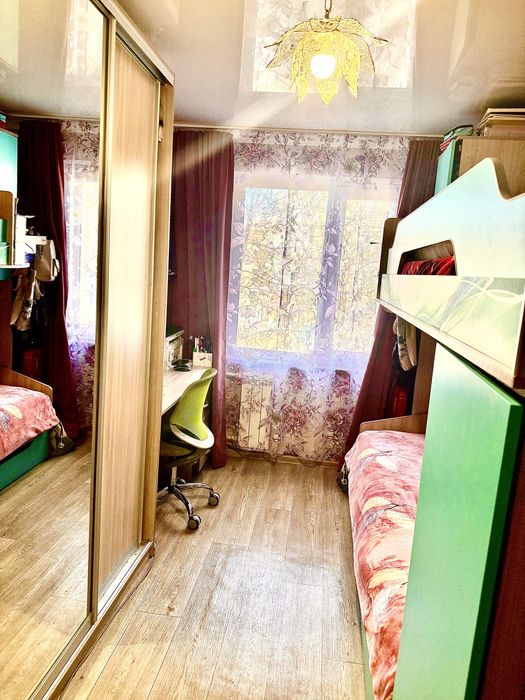 Продам 2 к кв на против Акимата