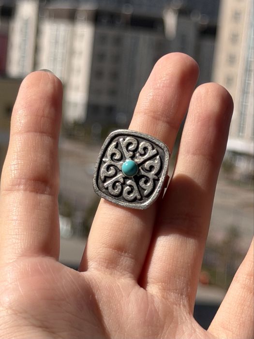 Серебряное кольцо ручной работы