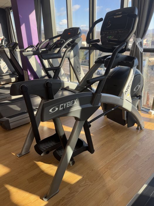cybex arc trainer