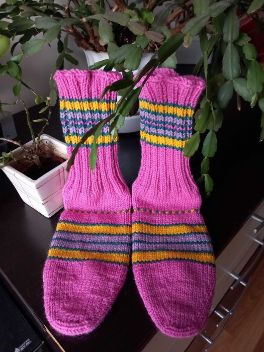 Ръчно плетени чорапи.