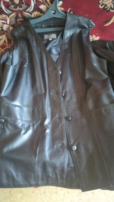 Продам куртку кожа