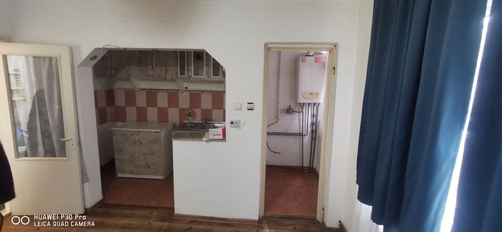 Garsoniera de vânzare în zona pod