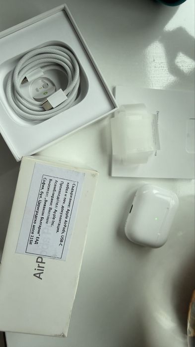 Оригинални AirPods Pro 2nd от Виваком с гаранция слушалки