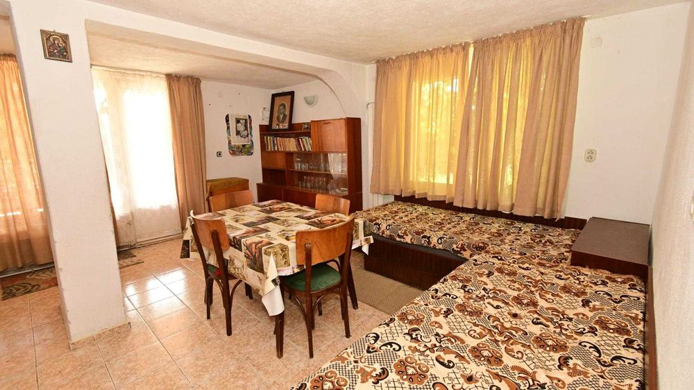 Продава се Къща в с. Студена, Област Перник - 357 кв.м за 698 €/кв.м - Снимка #3