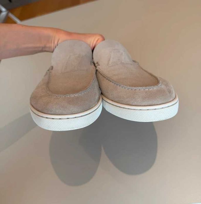 Loafers Christian Louboutin, Varsiboat din piele întoarsă, gri