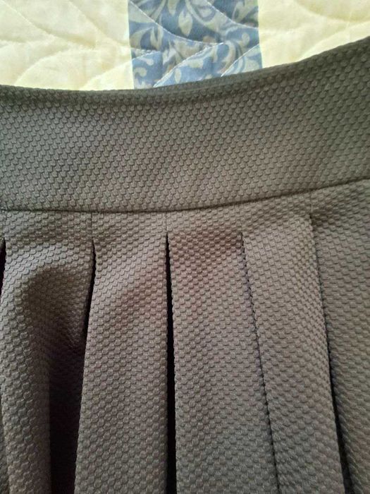 Юбки женские продам.