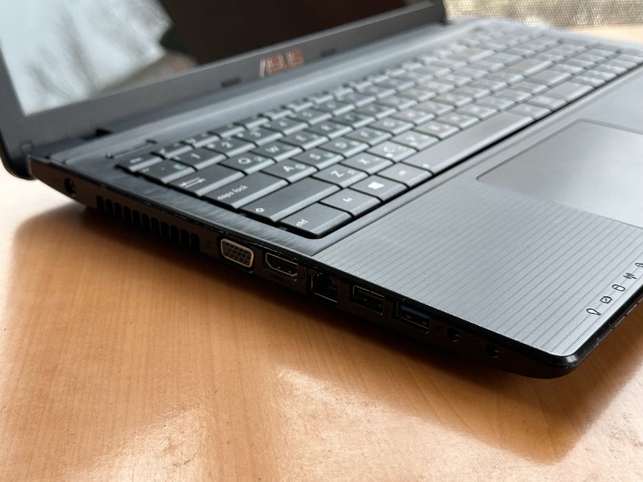 Ноутбук Asus X55