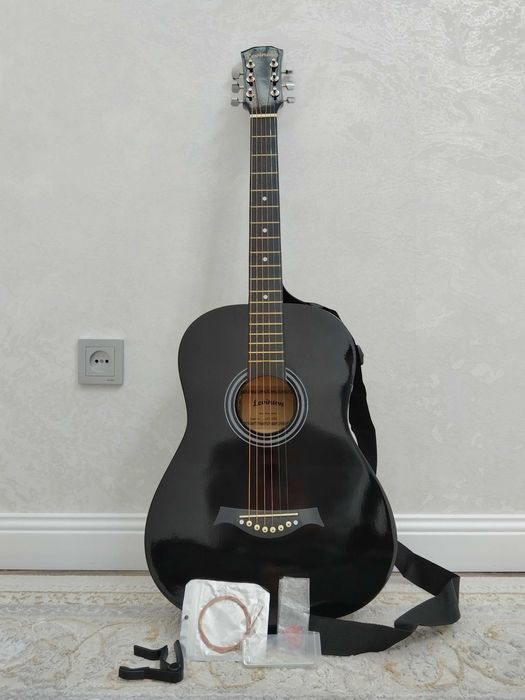 Гитара акустическая