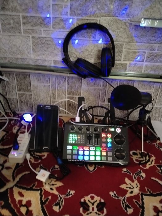 Vand toată instalația de muzică, efecte, caraoke etc